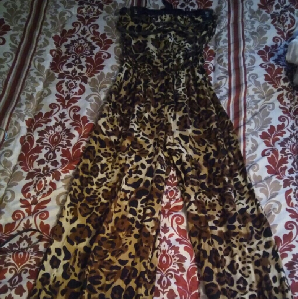 Leopard rumper