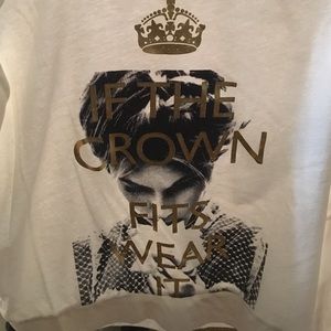 Wide neck long sleeve tee