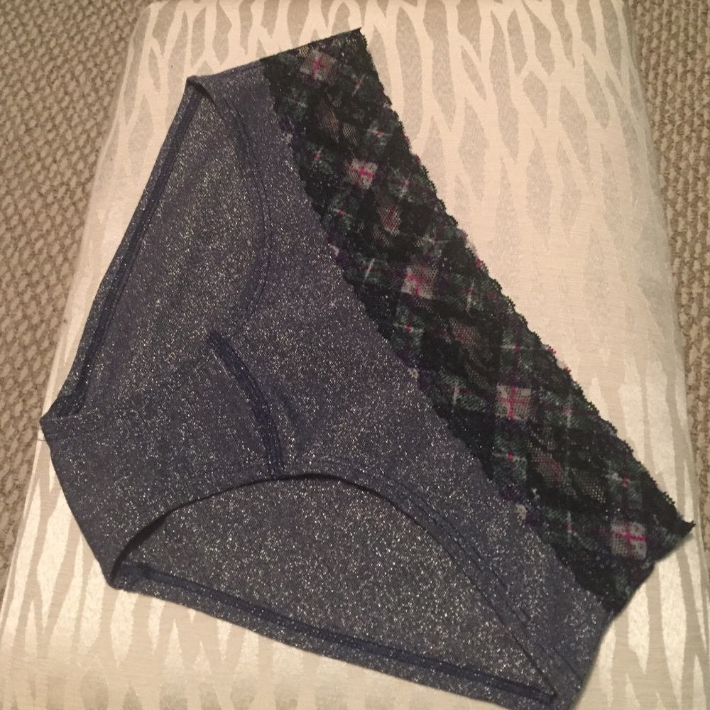 S - Victoria's Secret Low Rise Hip Hugger NWT