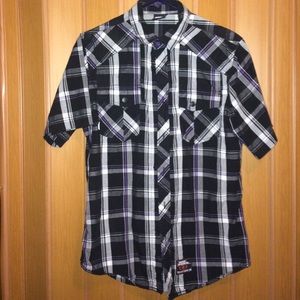 NWOT Mens short sleeve shirt.