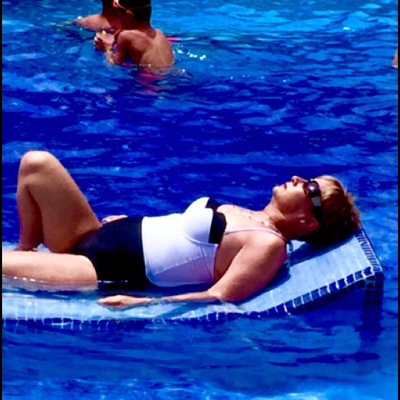 Meet the Posher - Picture 3 of 4