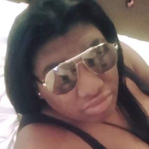 Meet your Posher, Laurisha