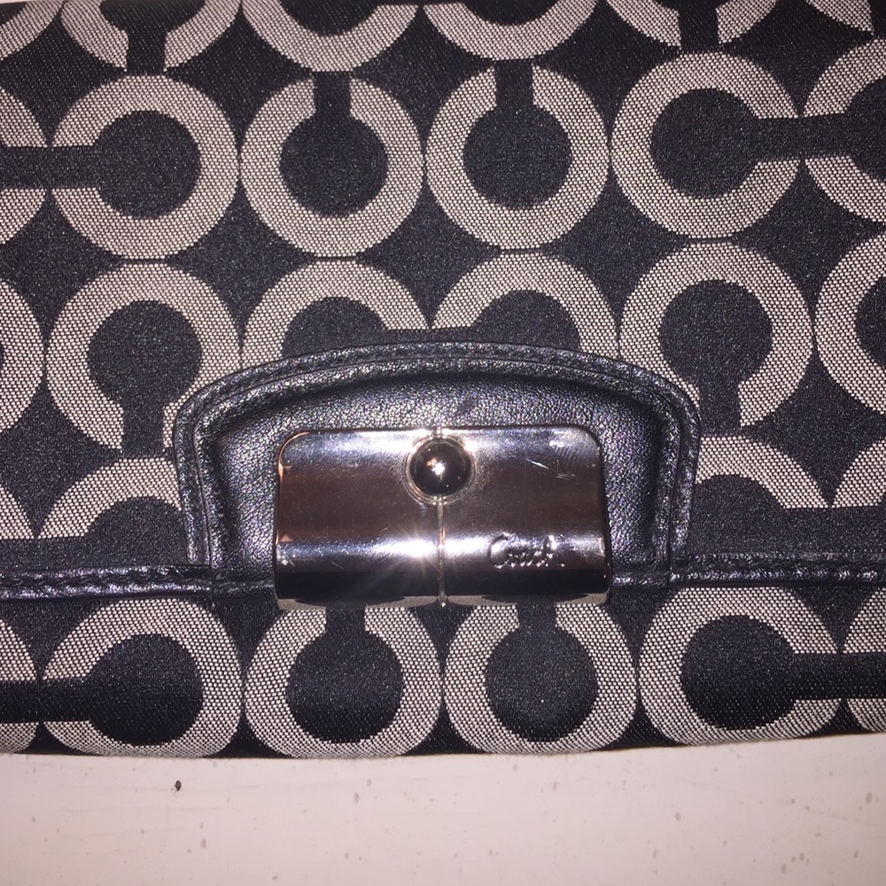 Coach clutch - Picture 2 of 3