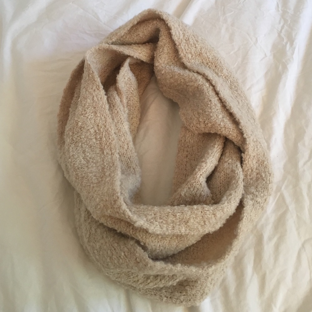Infinity scarf
