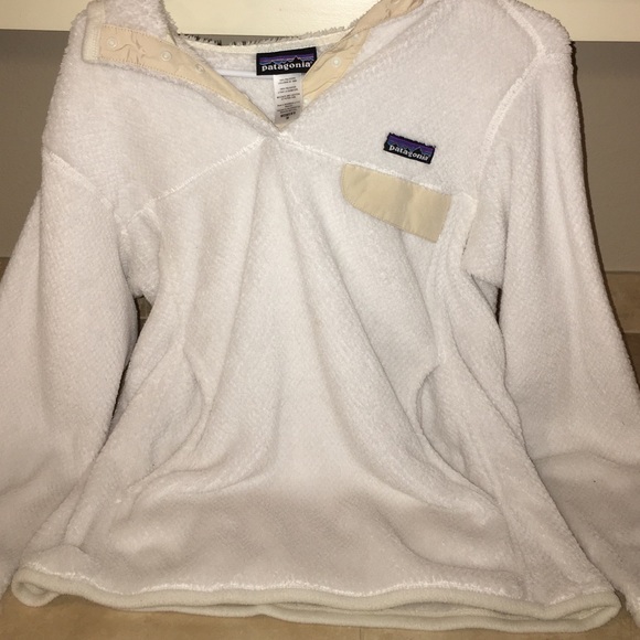Patagonia Jackets & Blazers - Cream women's Patagonia pullover