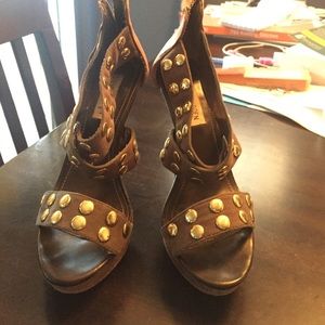 Steve Madden Studded platform heels