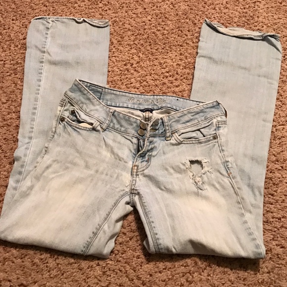 American eagle jeans... 4R pretty worn... - Picture 1 of 3