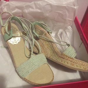 Brand new w/o tags mint green wedges!!