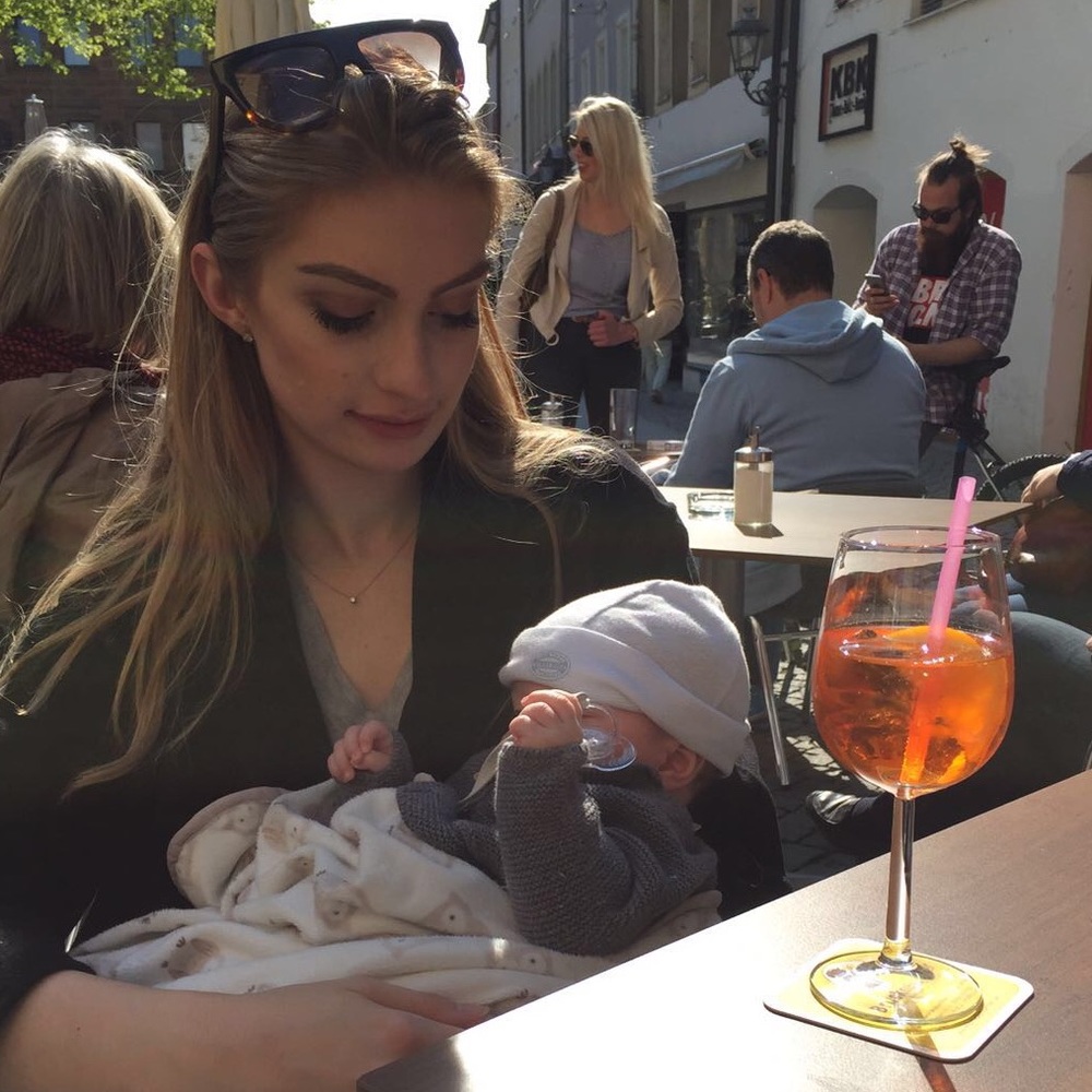 Meet your Posher, Maxine