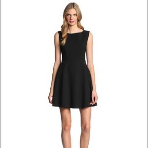 FRENCH CONNECTION - Feather Ruth Dress; Black
