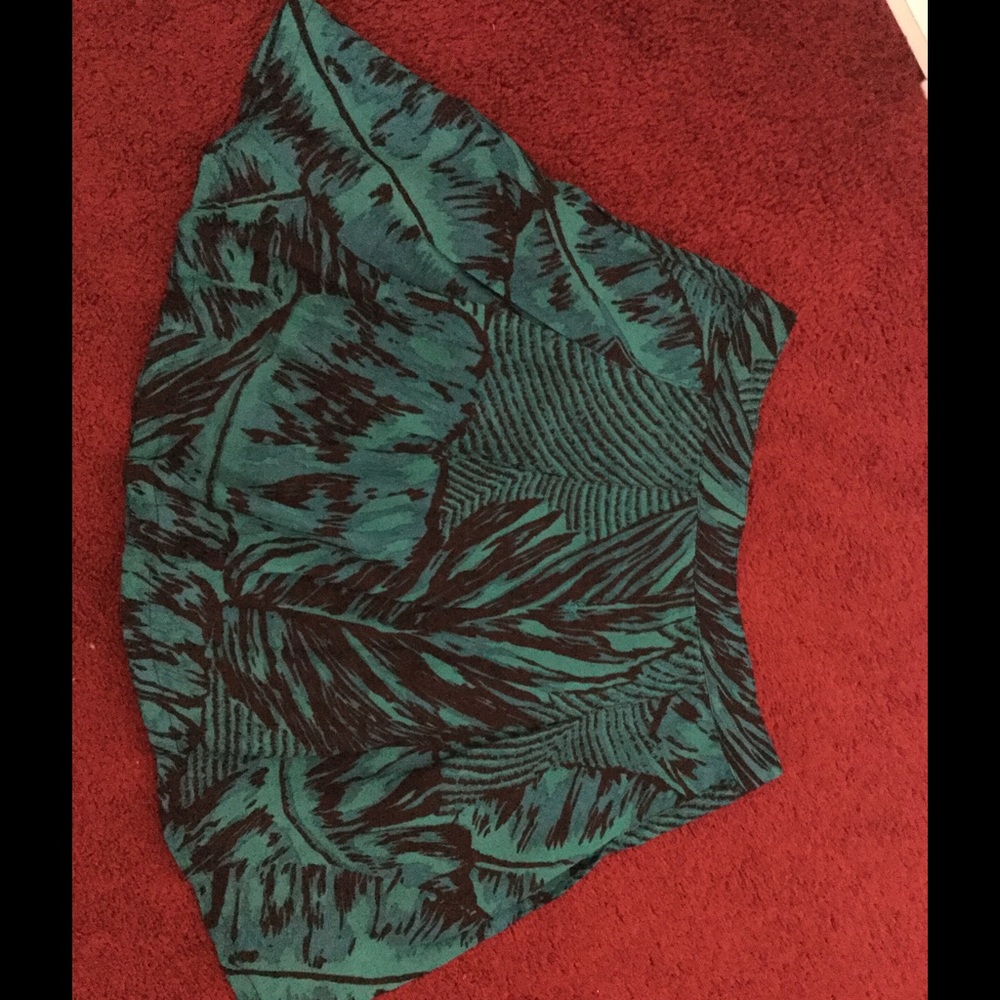 Flowy skirt