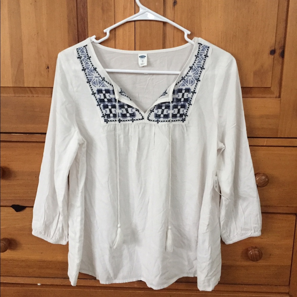 White embroidered top New with tags
