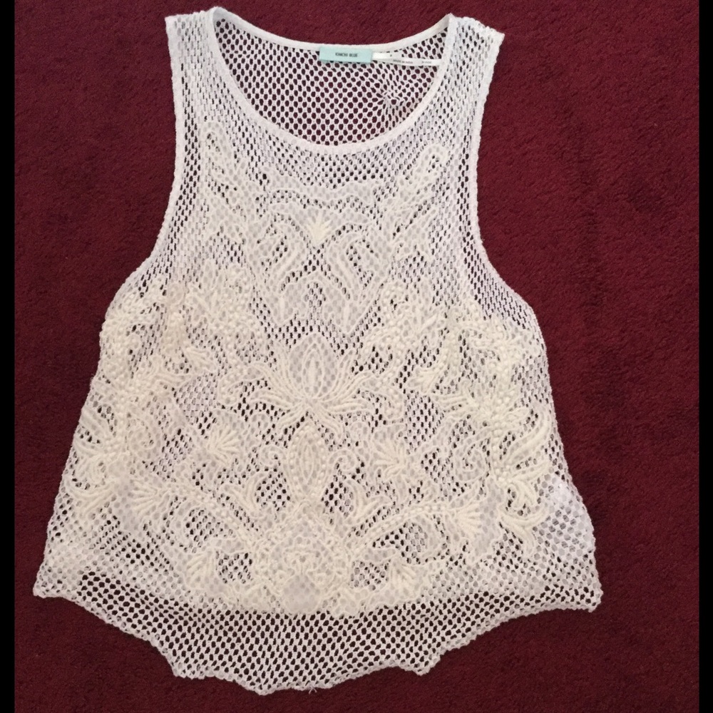 Fish net top with design in front