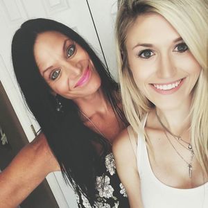 Meet your Posher, Sandy