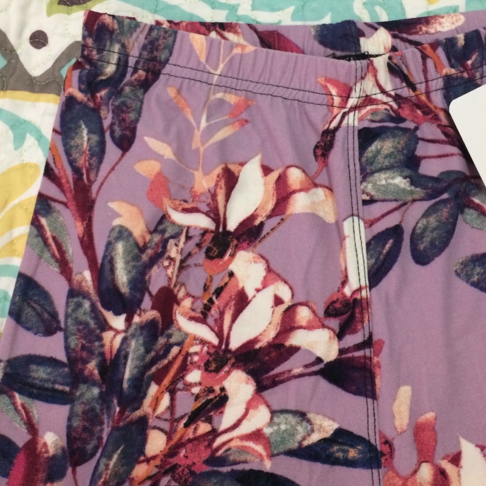 ❣️LAST PAIR❣️Lilac Spring Floral Print Leggings - Picture 4 of 4
