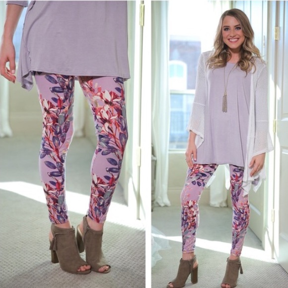 ❣️LAST PAIR❣️Lilac Spring Floral Print Leggings - Picture 2 of 4