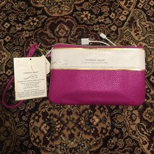 Adrienne Vittadini Phone Charging Wristlet
