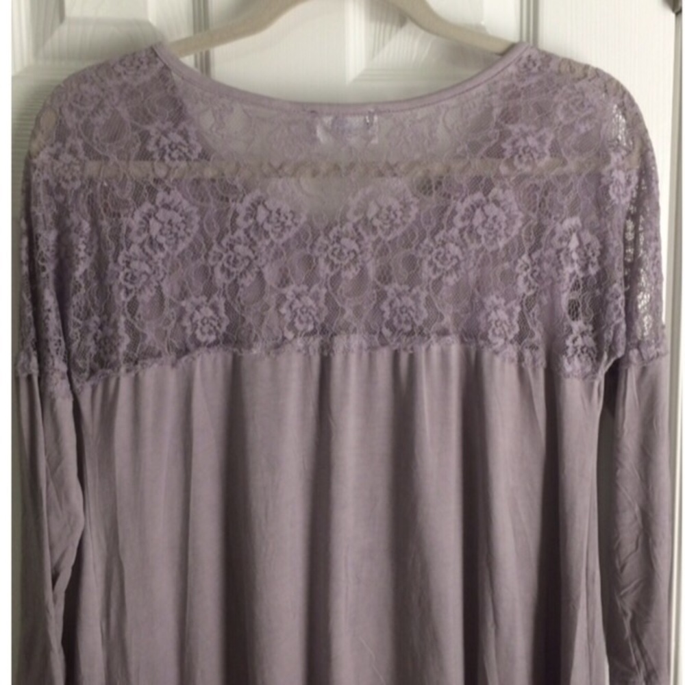 ❣️LAST ONE❣️Lavender & Lace Tunic - Picture 7 of 8