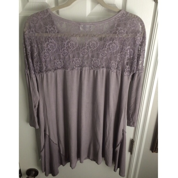 ❣️LAST ONE❣️Lavender & Lace Tunic - Picture 6 of 8