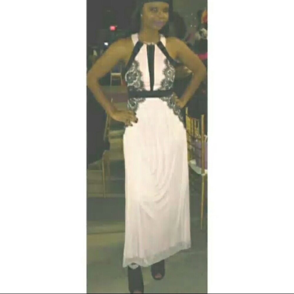 Pink sleeveless gown - Picture 4 of 4