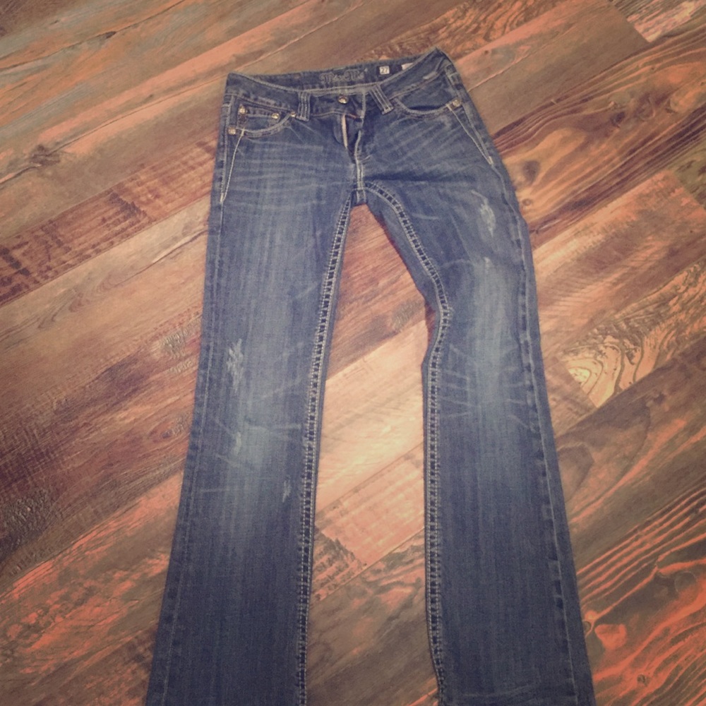 Miss me blue jeans size 27