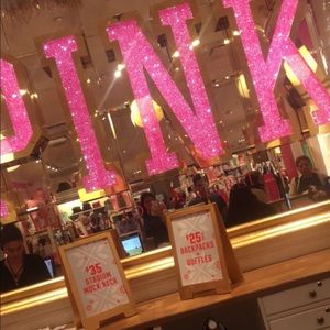 Meet your Posher, Ana