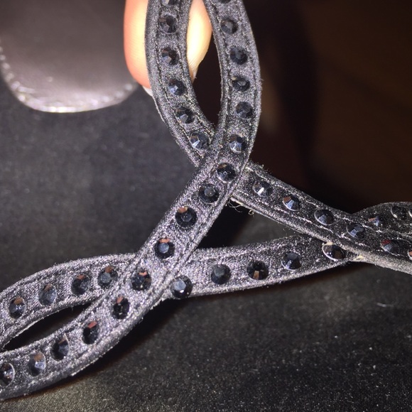 Heels - Picture 3 of 3