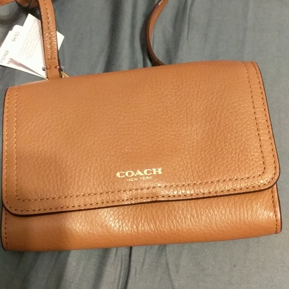NWT Coach leather crossbody
