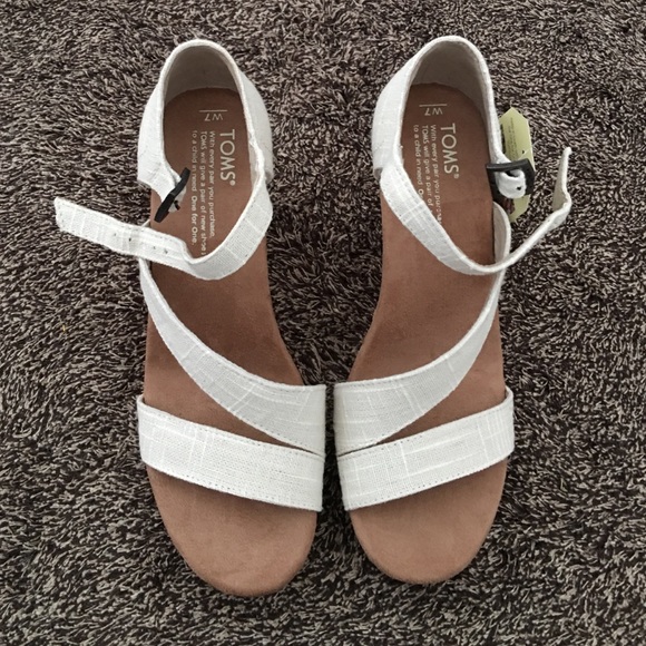 TOMS Shoes - TOMS Clarissa Wedge Sandal
