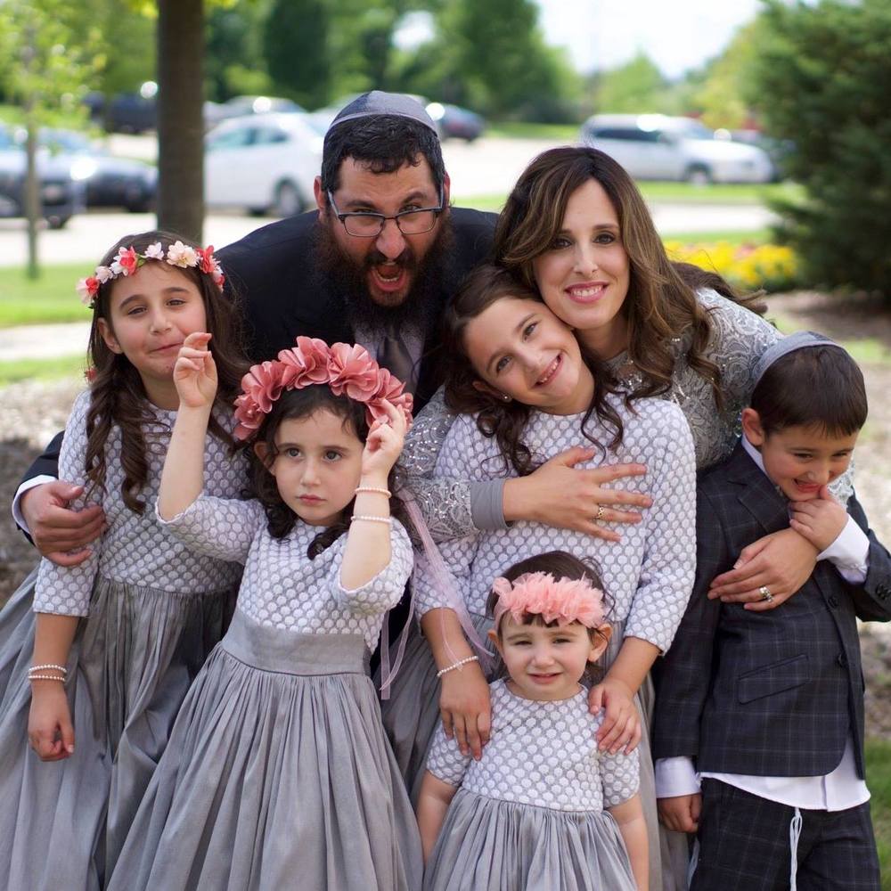 Meet your Posher, Mina