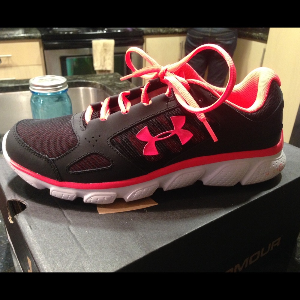 NEW! Under Armour Shoes