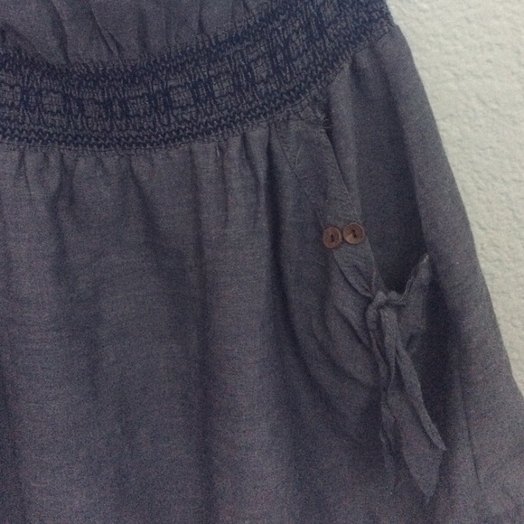 Dress - Picture 2 of 4