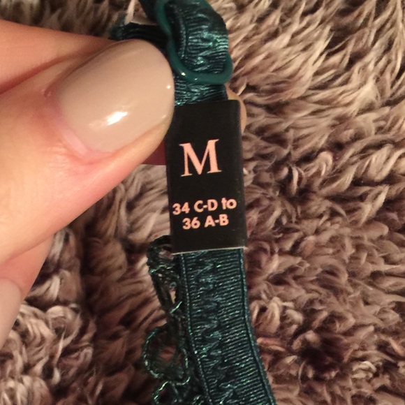 New with tags Victoria Secret Crochet Lingerie - Picture 3 of 4