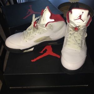 Air Jordan 5 Retro