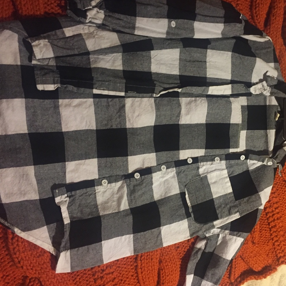 Plaid long sleeve shirt