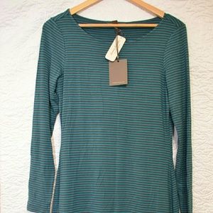 Medium Tommy Bahama Dress