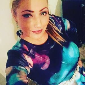 Meet your Posher, Claudia