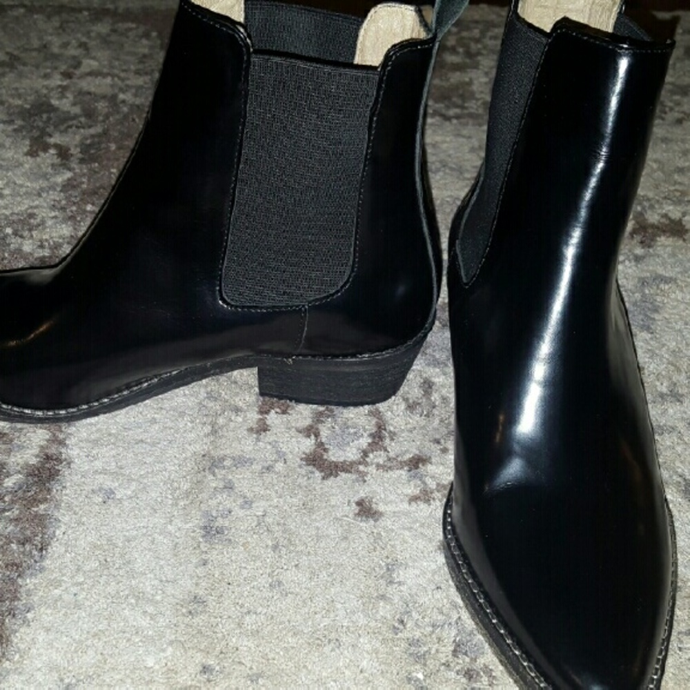 Ivylee  (Stella Grace leather)