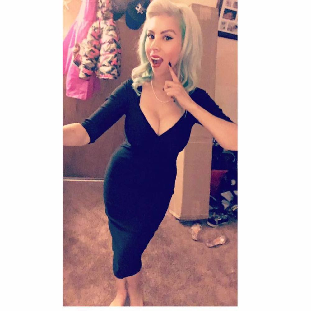 Meet your Posher, Monique