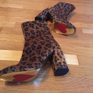 Leopard fuzzy high boots