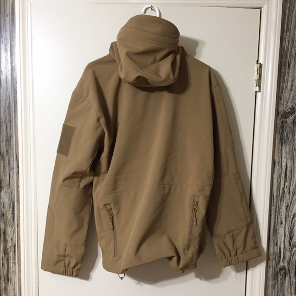 tactical softshell jacket - Picture 3 of 3