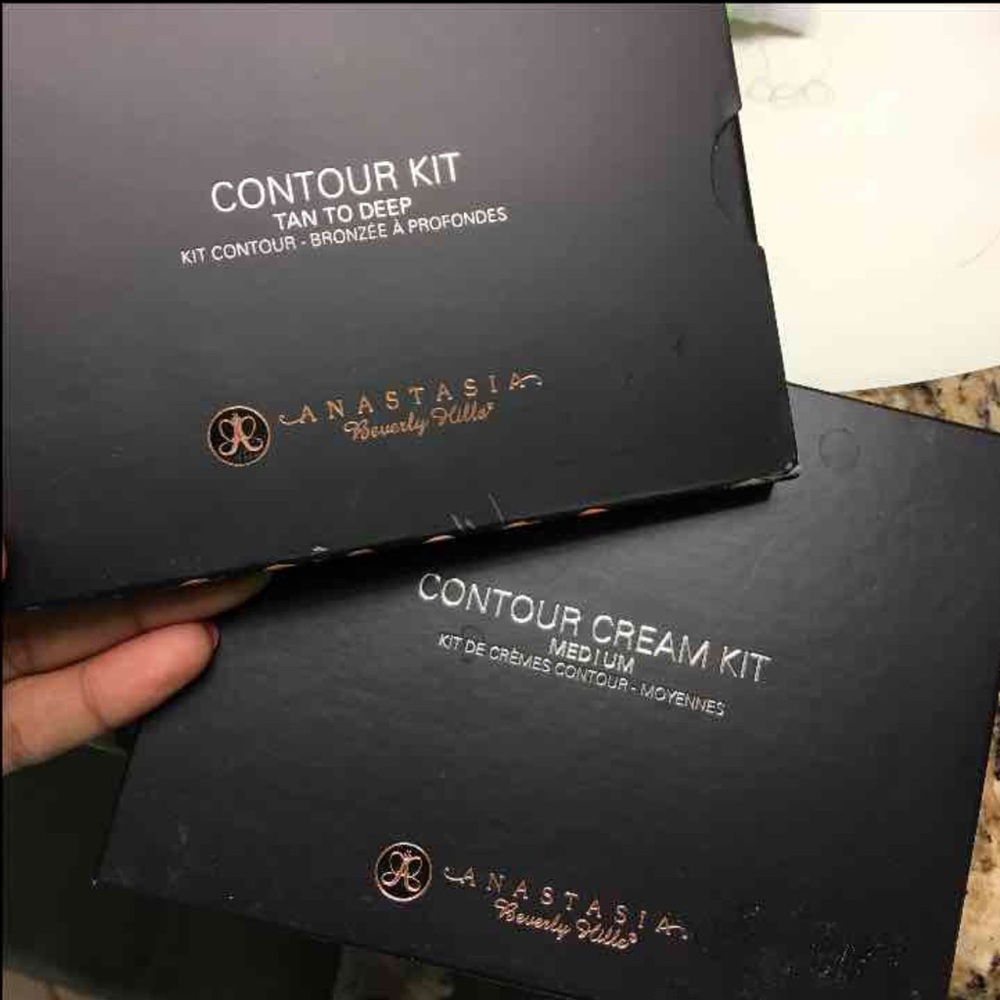 *SOLD* BNIB Anastasia Beverly Hills Contour Kits