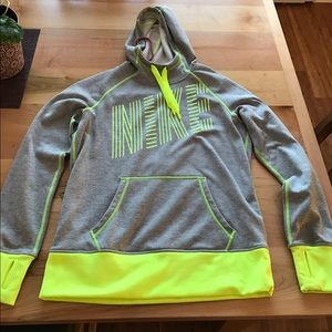 Nike NWOT Therma-Fit Hoodie