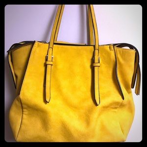 Gorgeous canary yellow purse
