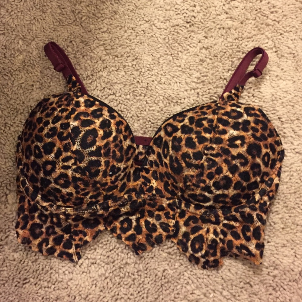 Pink (Victoria Secret) push up bra