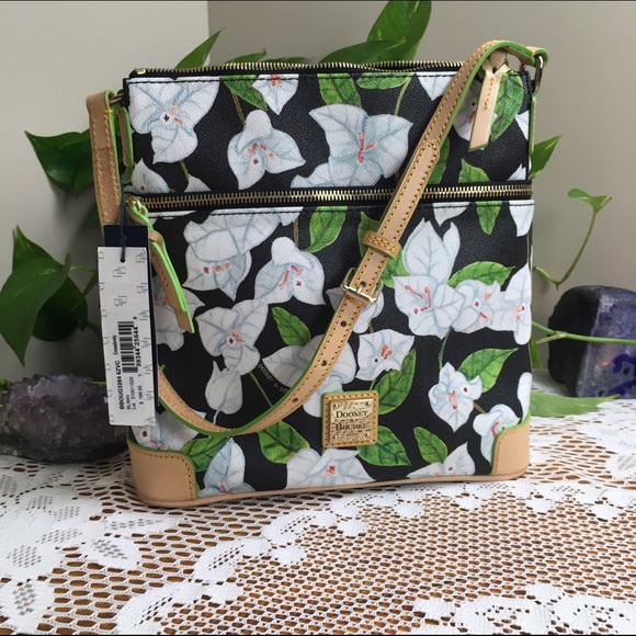 Dooney & Bourke Handbags - Dooney purse!