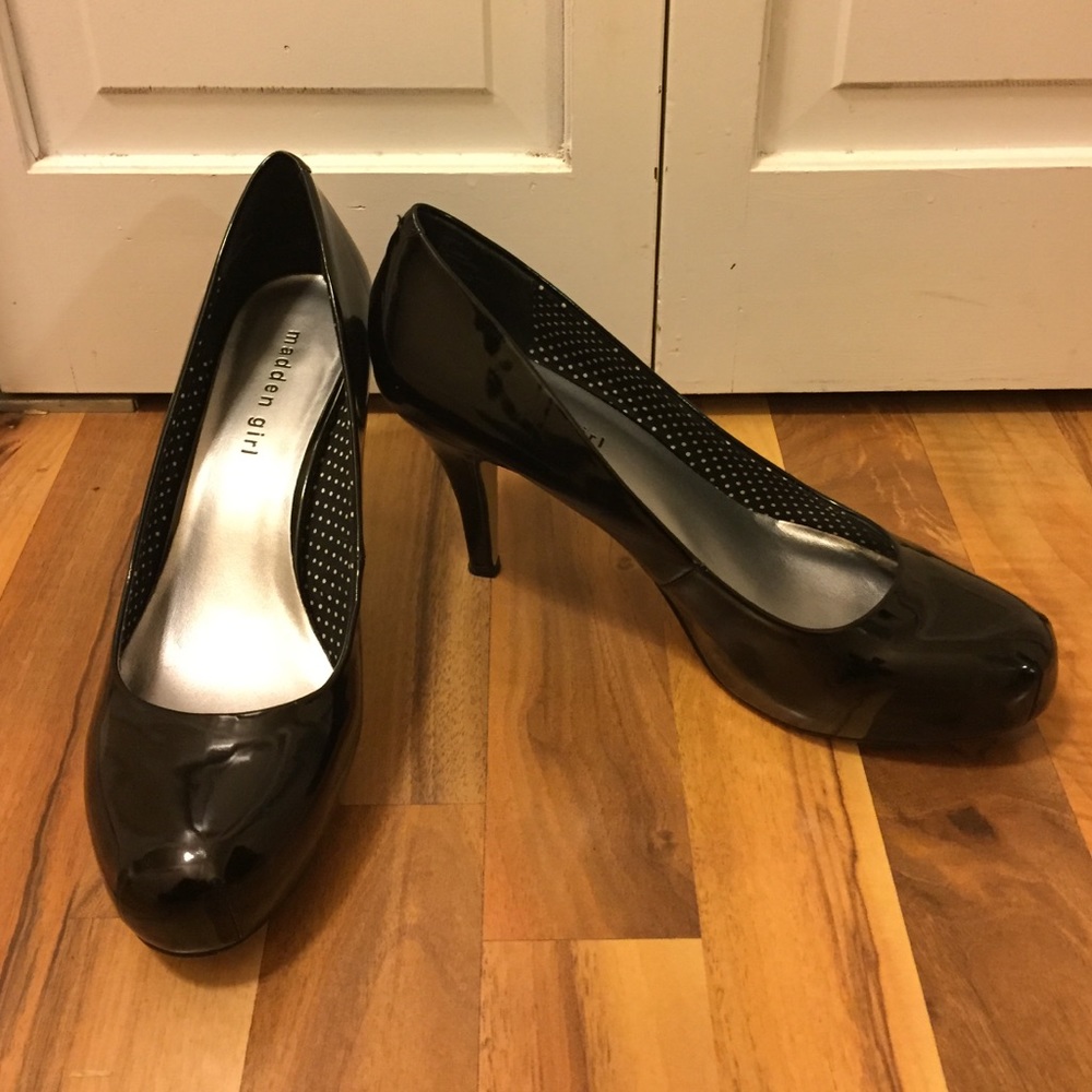Madden Girl black patent pumps, size 10