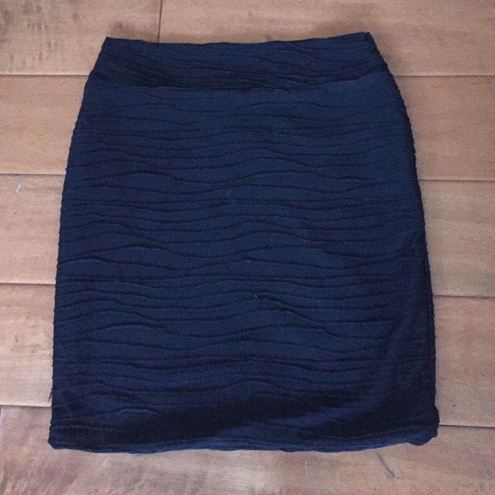 black body con skirt