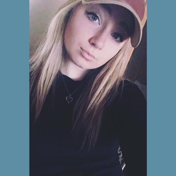 Meet your Posher, Alexandria - Picture 1 of 1