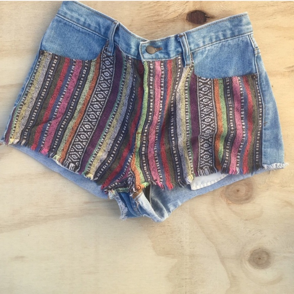⭐️Sale! F21 High waist bohemian cut off shorts